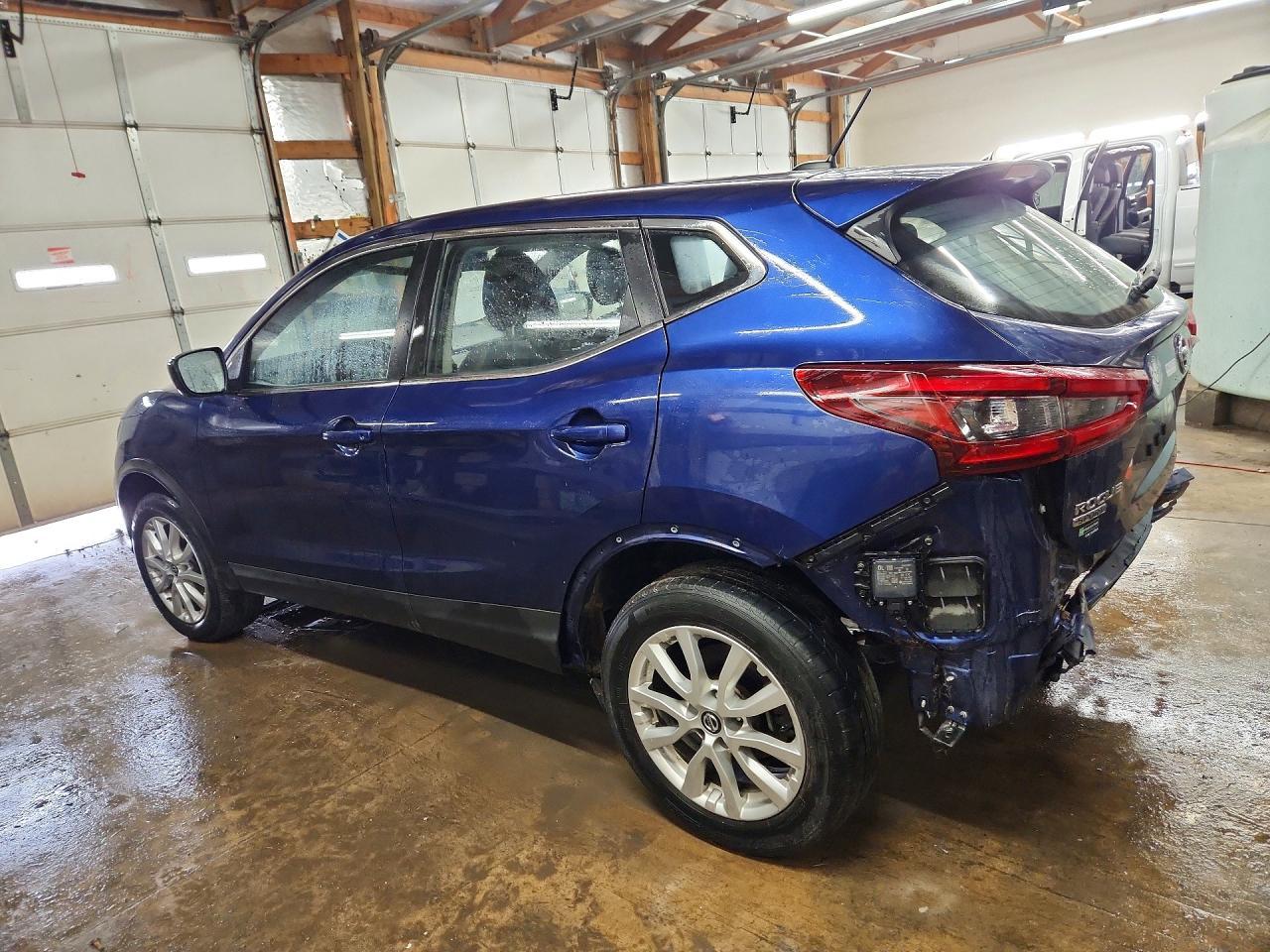 2022 Nissan Rogue Sport S - zdjęcie 2