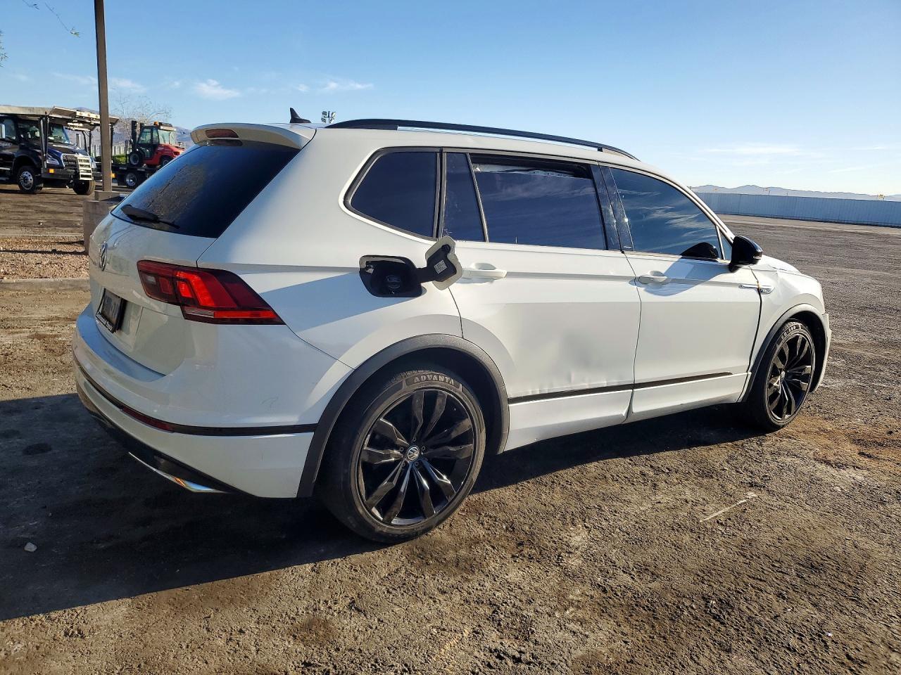 2021 Volkswagen Tiguan 2.0T Se/2.0T Se R-Line Black/2.0T Sel - zdjęcie 3
