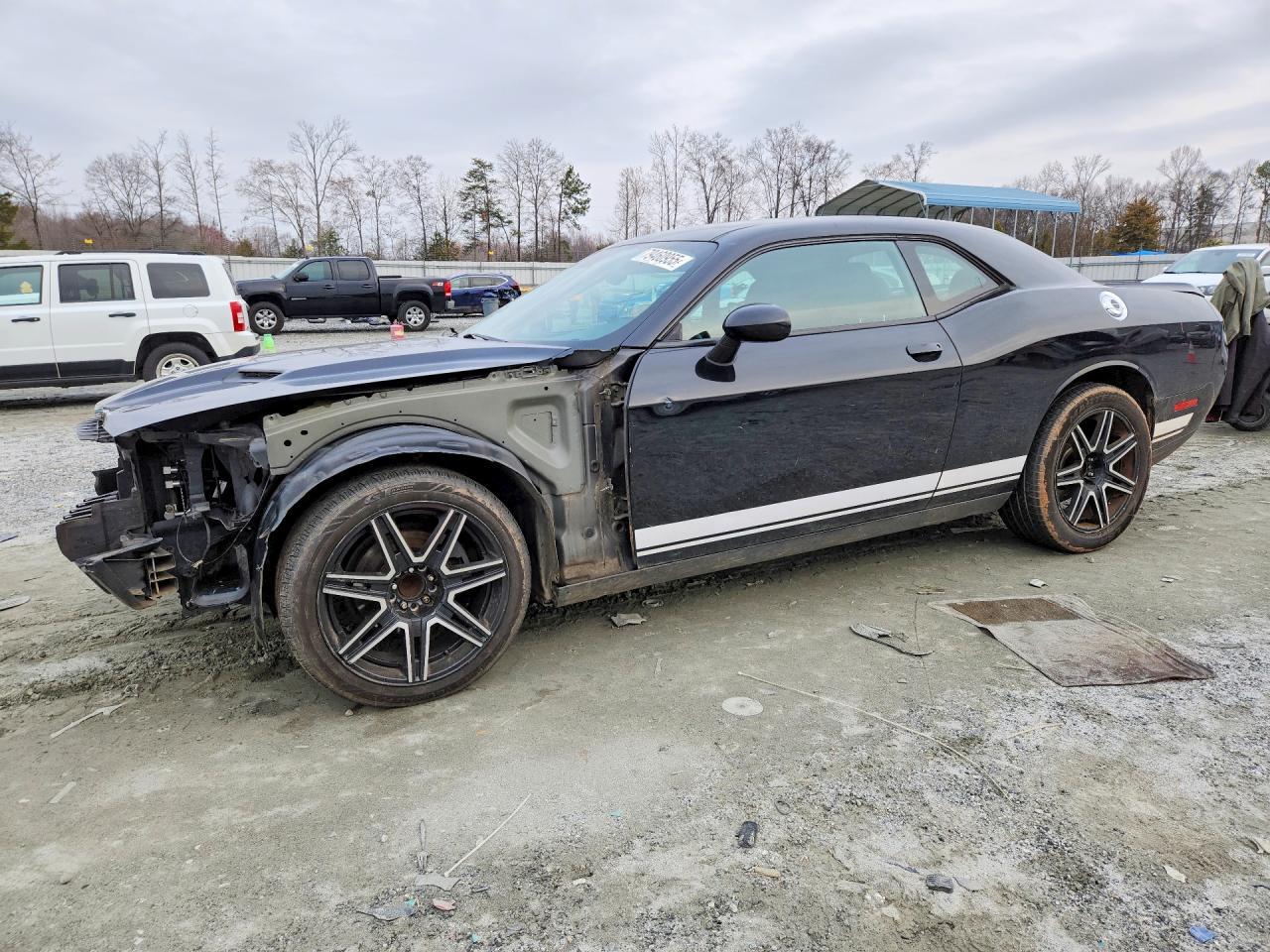 2016 Dodge Challenger Sxt - zdjęcie główne