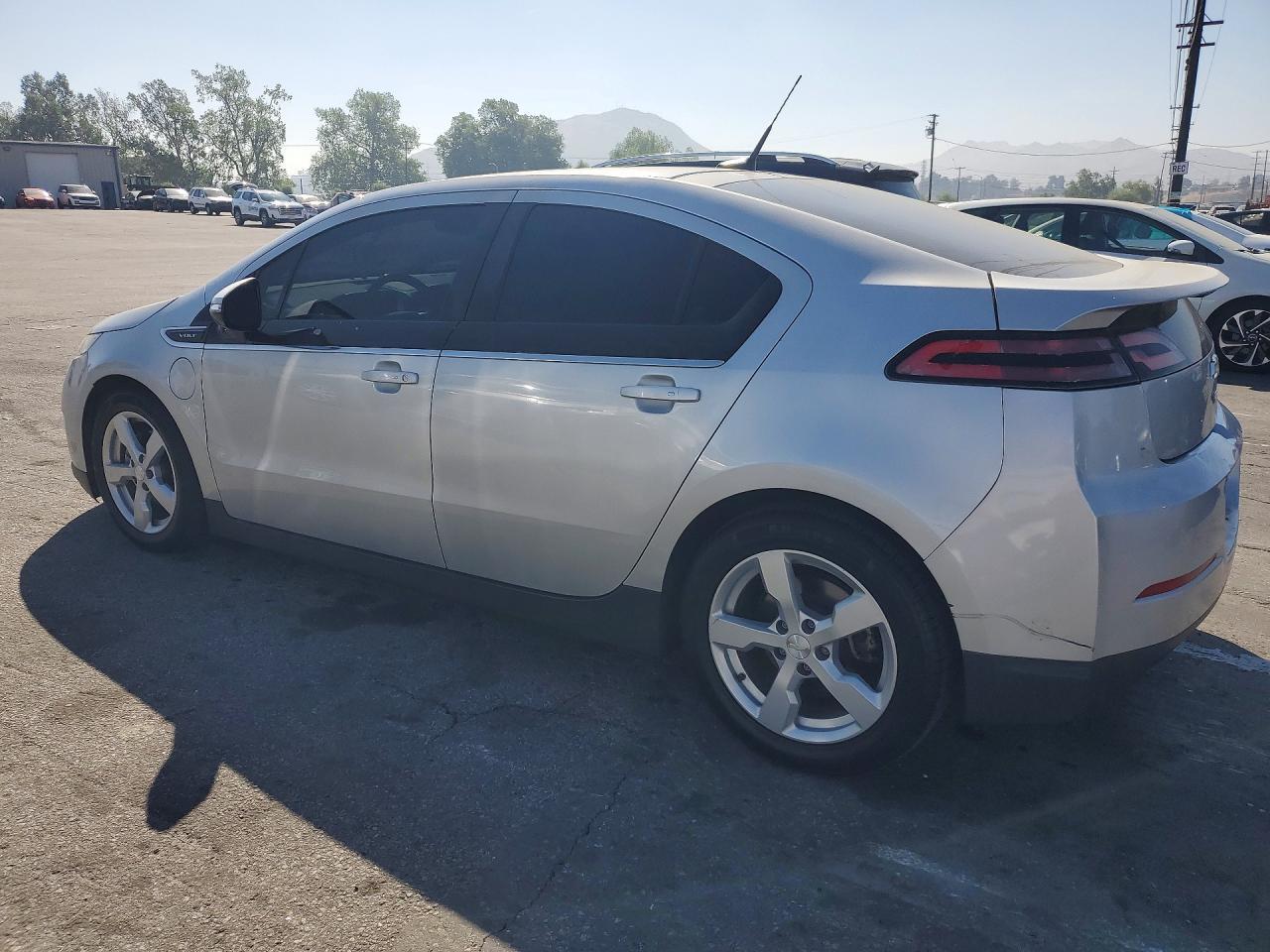 2014 Chevrolet Volt - zdjęcie 2