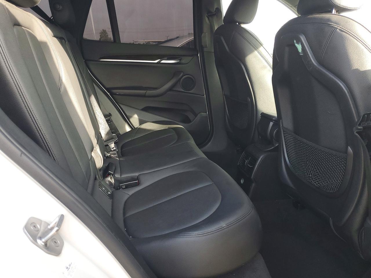 2017 BMW X1 Sdrive28I - zdjęcie 11