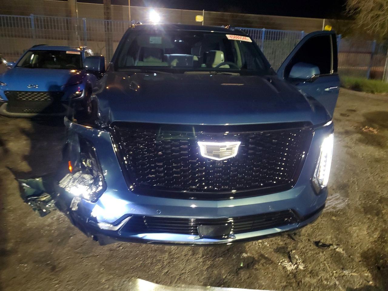 2026 Cadillac Escalade Sport Platinum - zdjęcie 5