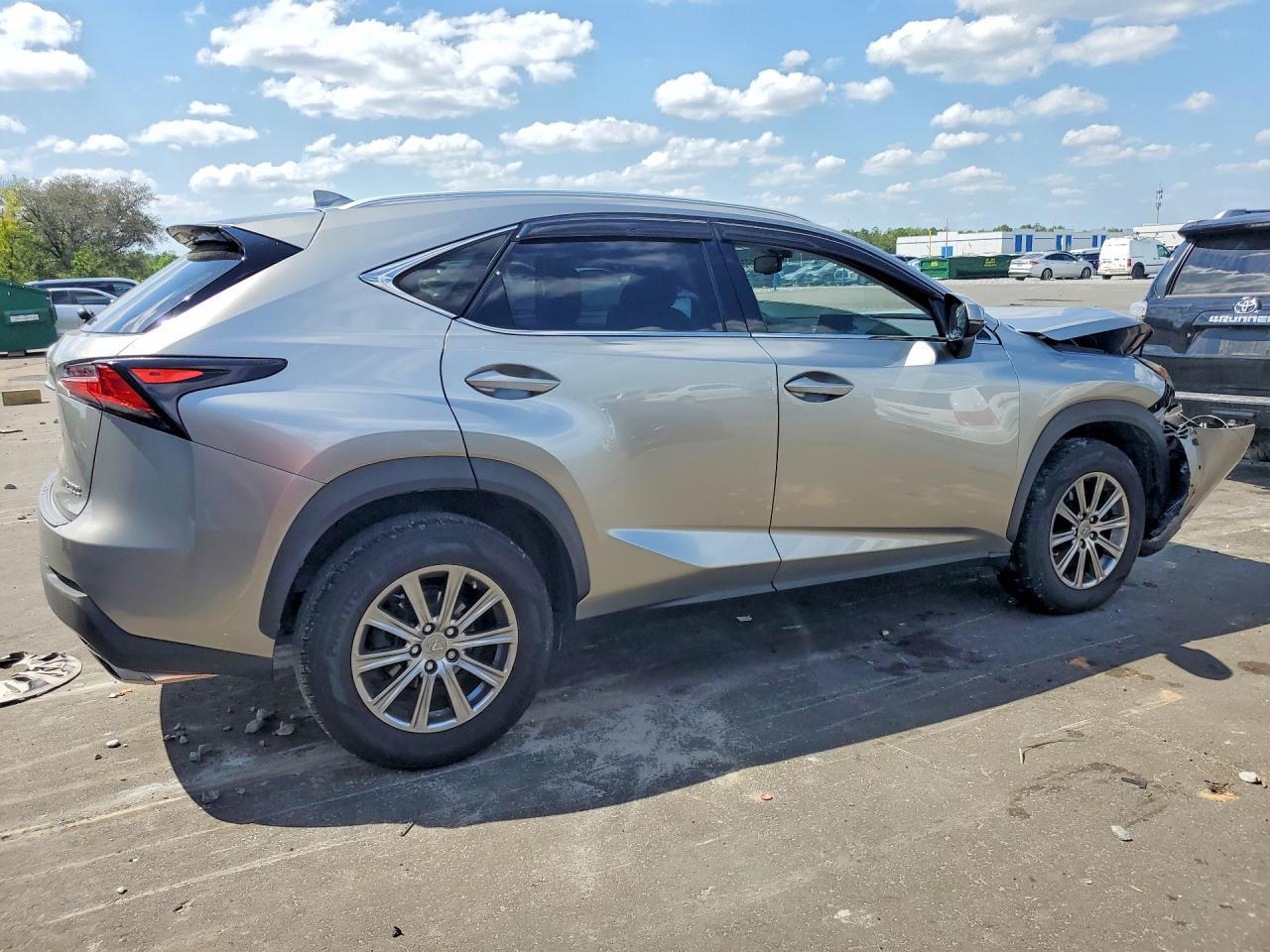 2017 Lexus Nx 200T Base - zdjęcie 3