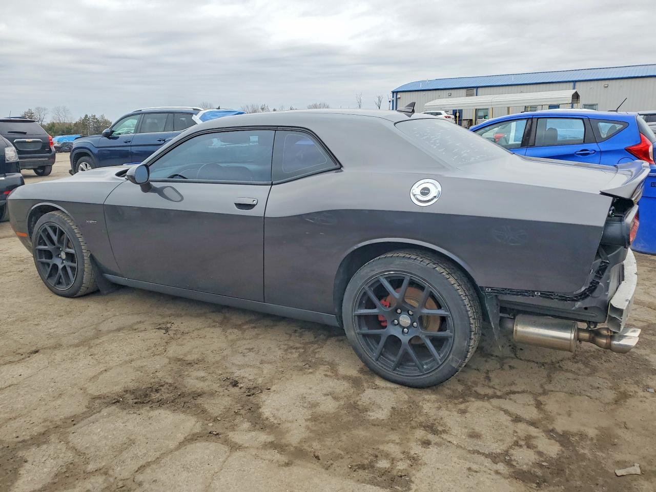 Dodge Challenger - zdjęcie 2