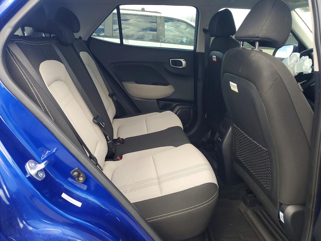 2025 Hyundai Venue Sel - zdjęcie 11