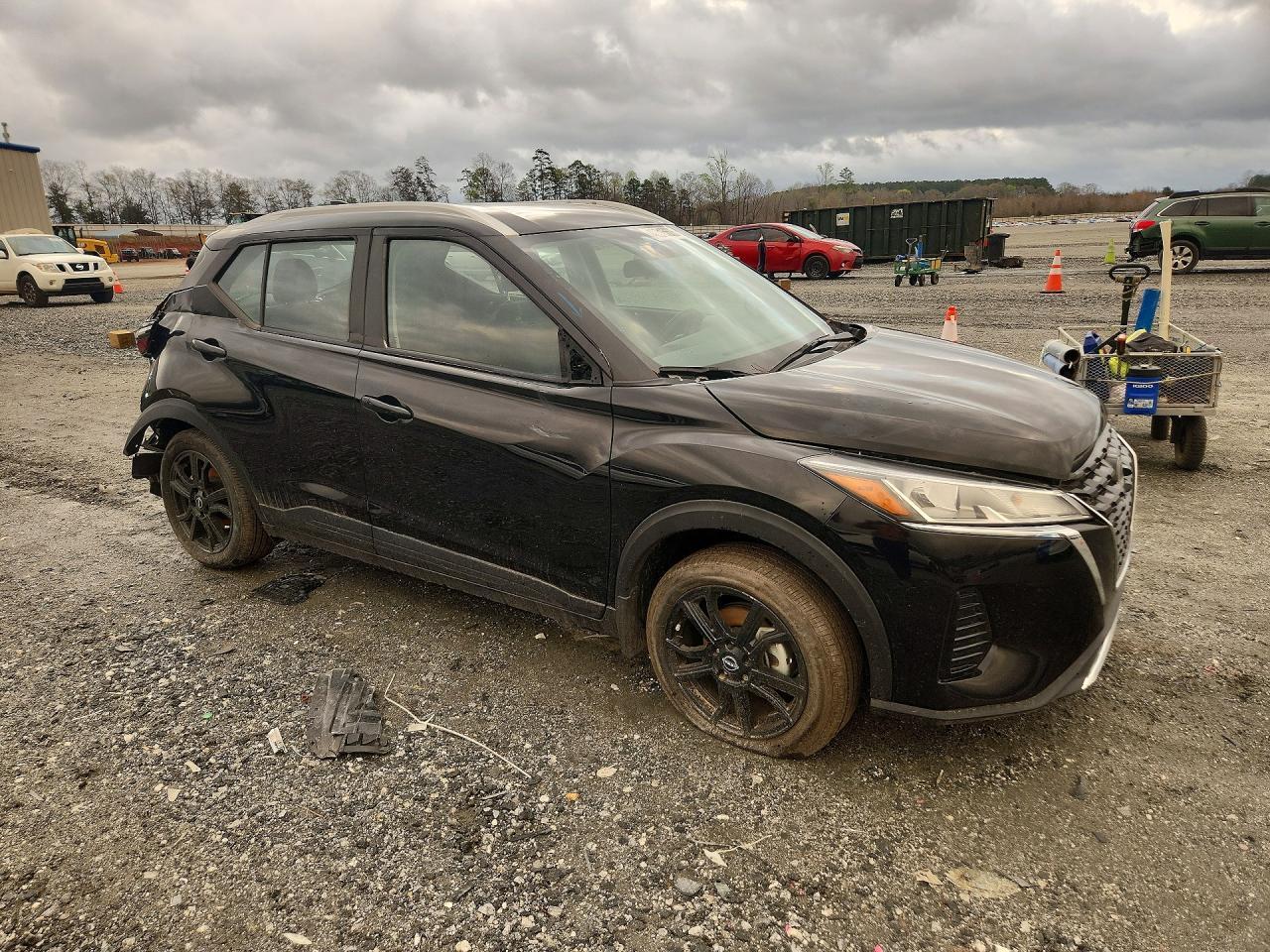 2024 Nissan Kicks Sv - zdjęcie 4