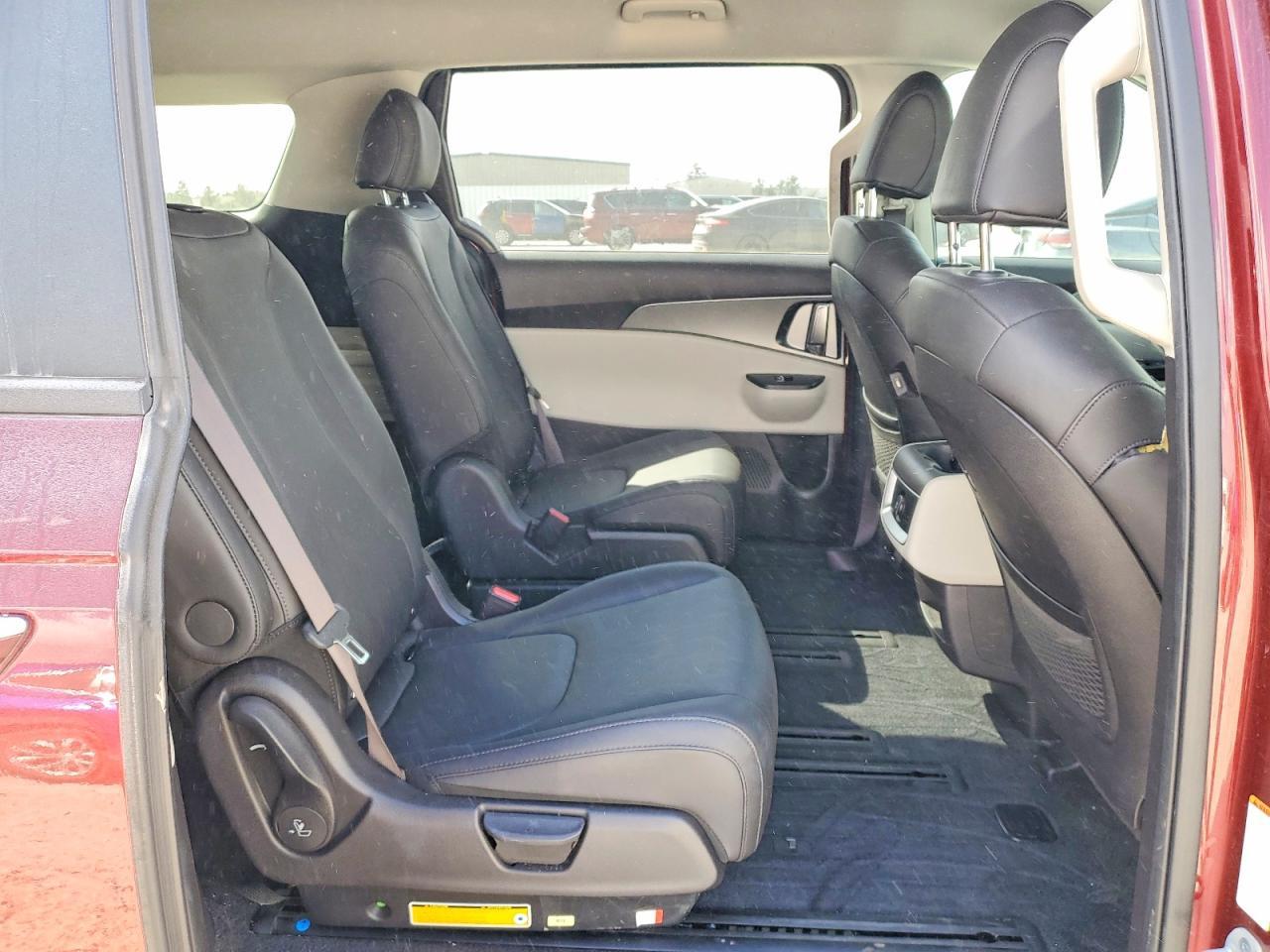 2023 Kia Carnival Lx - zdjęcie 11