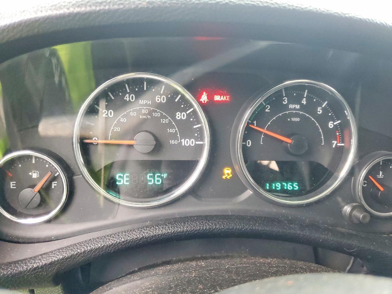 2013 Jeep Wrangler Sport - zdjęcie 9