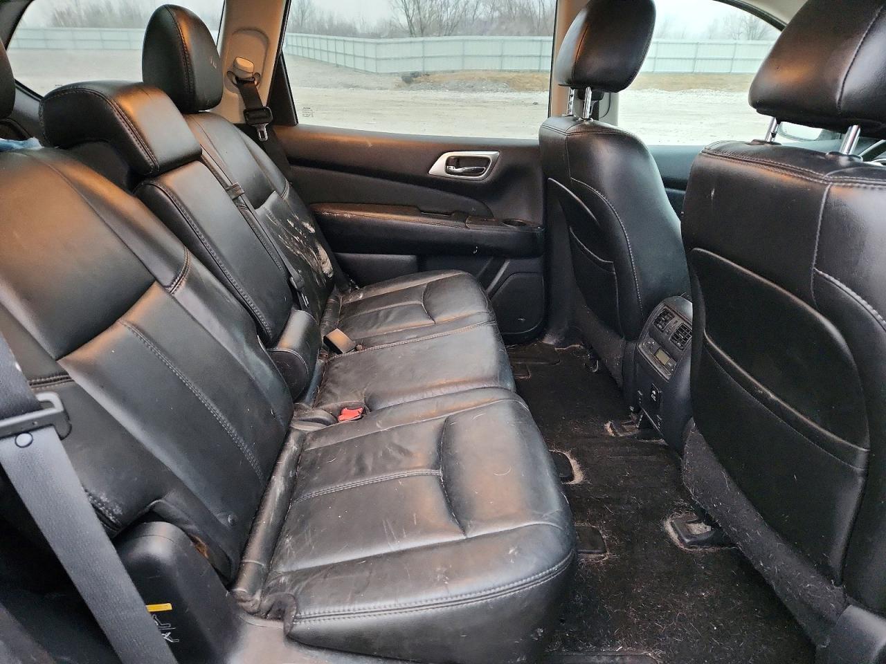 2014 Nissan Pathfinder Sl - zdjęcie 11