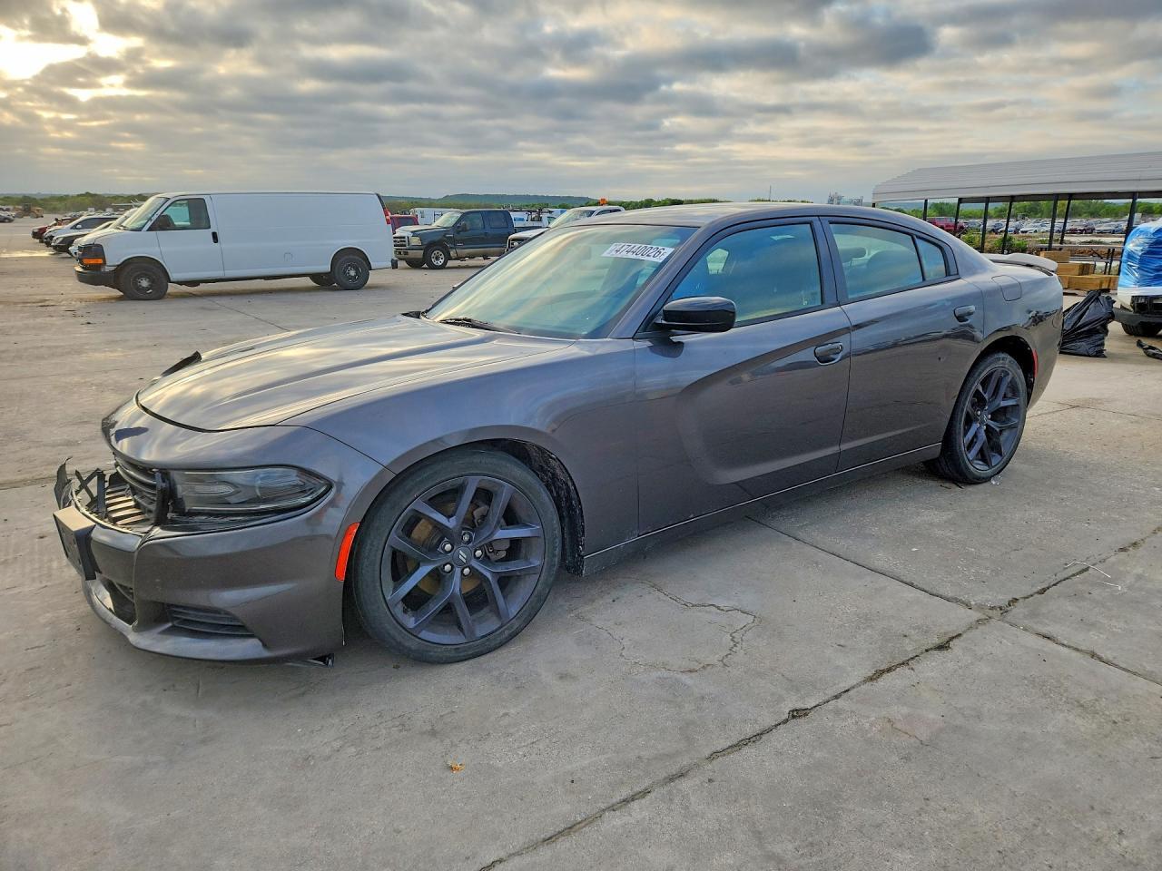 2020 Dodge Charger Sxt - zdjęcie główne