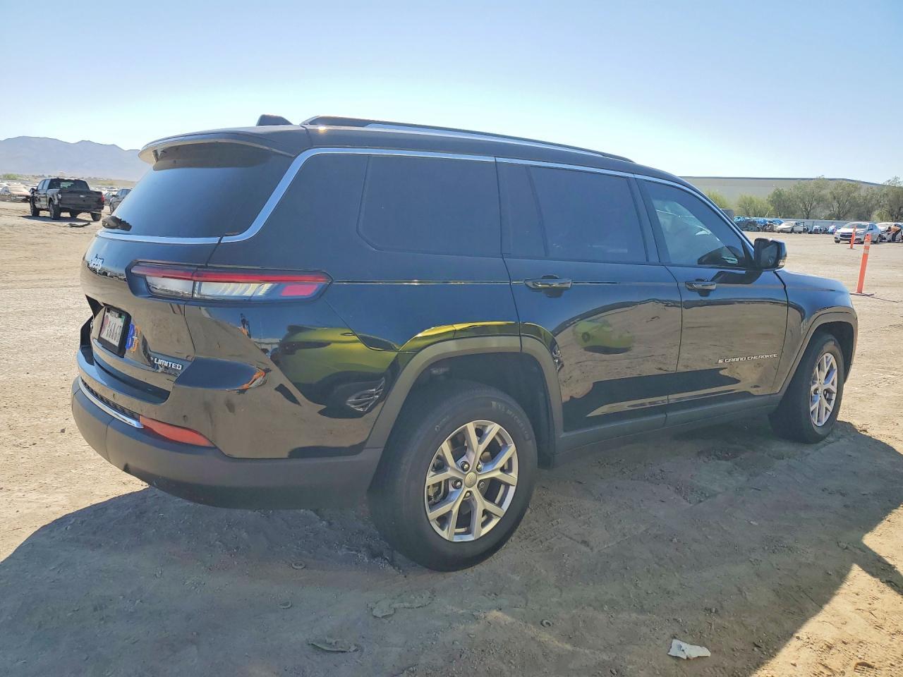2022 Jeep Grand Cherokee L Limited - zdjęcie 3