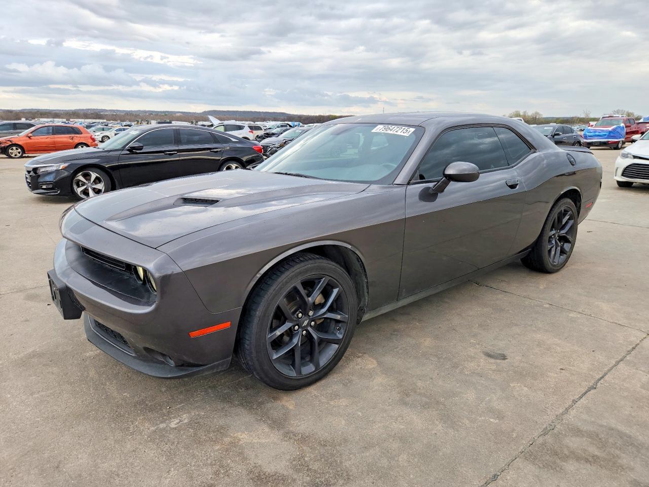 2022 Dodge Challenger Sxt - zdjęcie główne