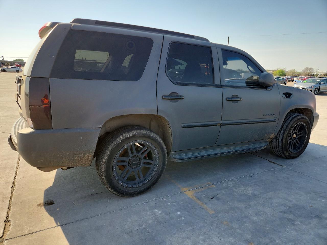 2013 Cadillac Escalade Luxury - zdjęcie 3