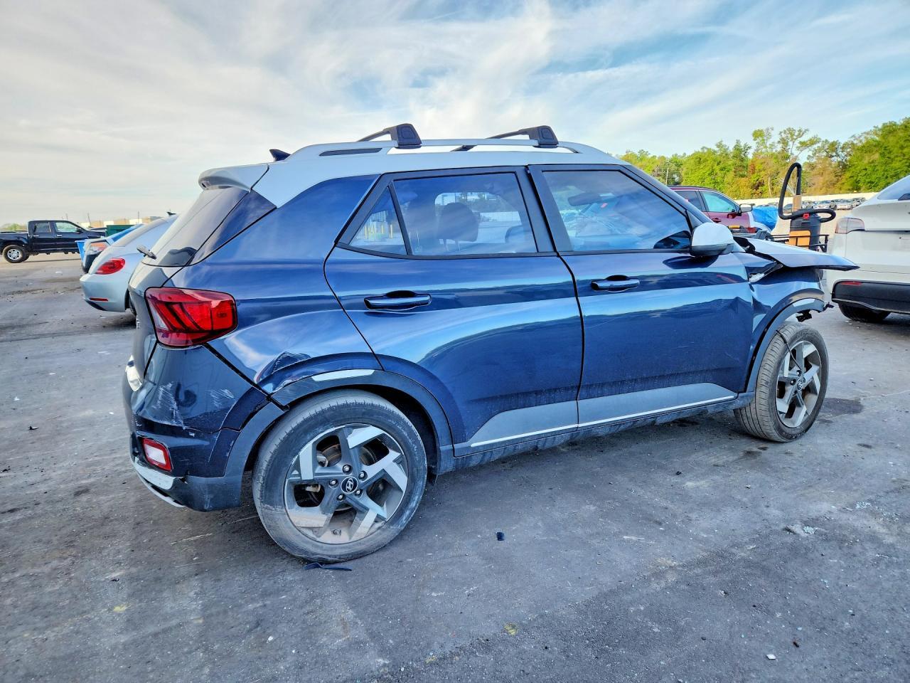 2021 Hyundai Venue Denim - zdjęcie 3
