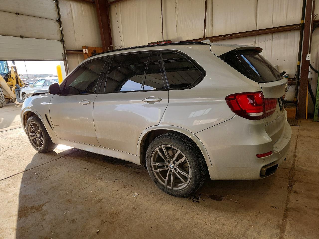 2015 BMW X5 xDrive35I - zdjęcie 2