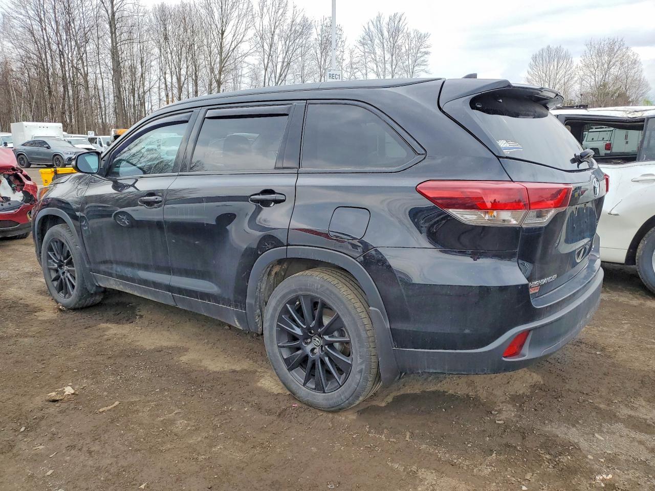2019 Toyota Highlander Se - zdjęcie 2