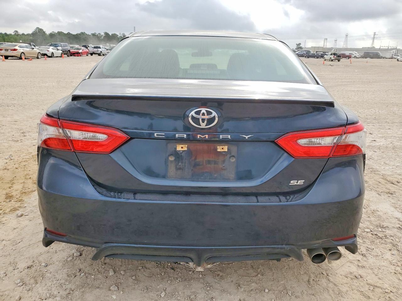 2018 Toyota Camry Se - zdjęcie 6