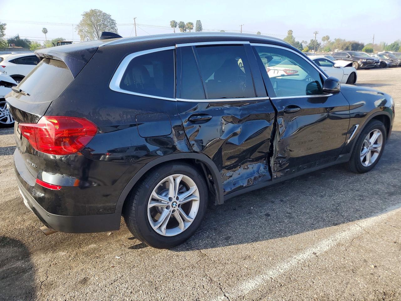 2019 BMW X3 Sdrive30I - zdjęcie 3