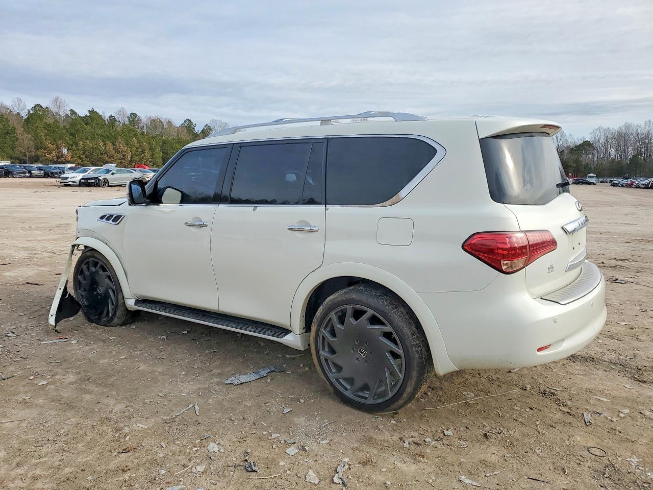 2013 Infiniti Qx56 Base - zdjęcie 2