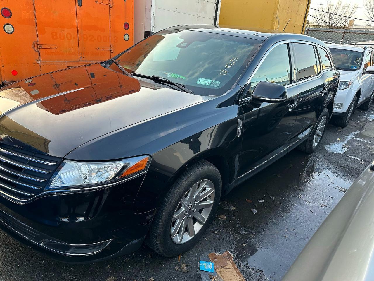 2018 Lincoln Mkt - zdjęcie 2