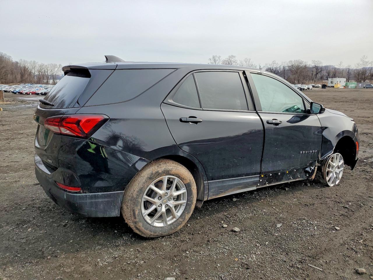 2024 Chevrolet Equinox Ls - zdjęcie 3