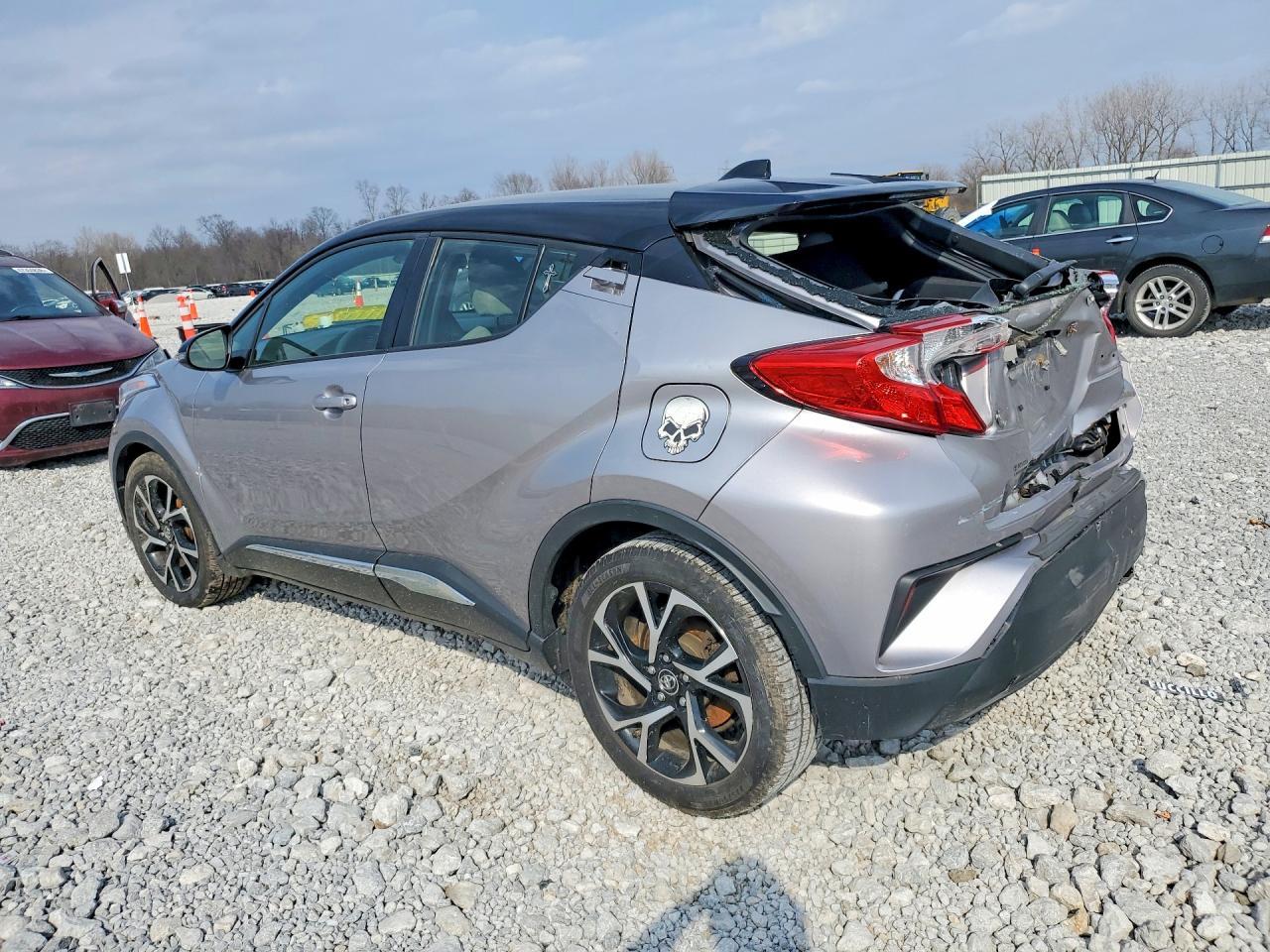 2019 Toyota C-Hr Xle - zdjęcie 2