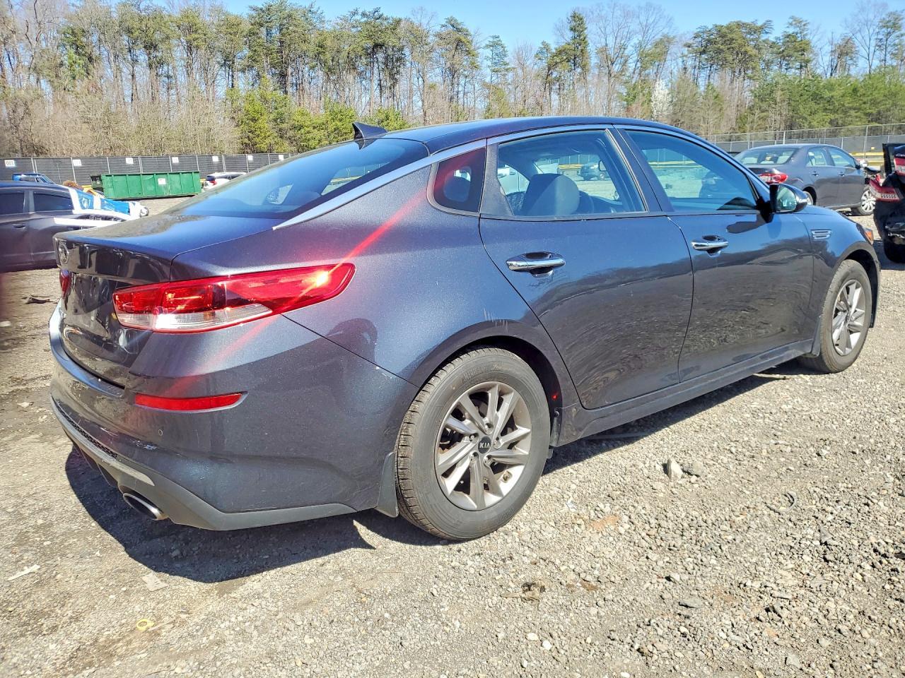 2020 Kia Optima Lx - zdjęcie 3