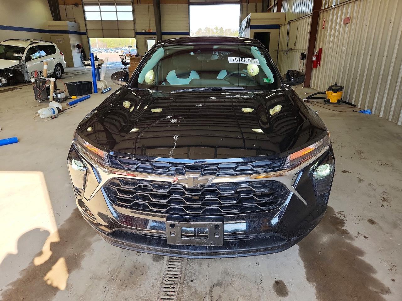 2024 Chevrolet Trax Ls - zdjęcie 5