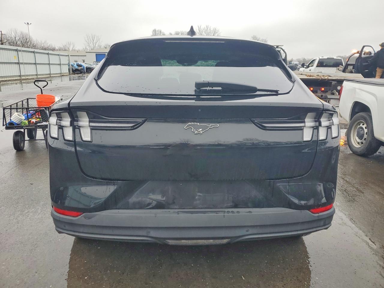 2022 Ford Mustang Mach-E Select - zdjęcie 6