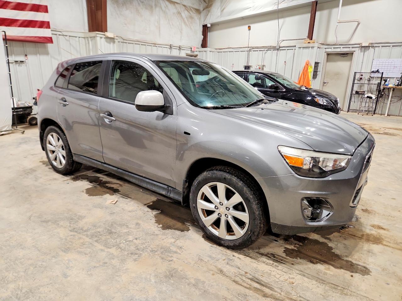 2014 Mitsubishi Outlander Sport Es - zdjęcie 4