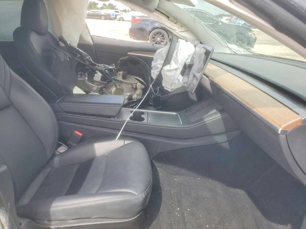 2023 Tesla Model 3 - zdjęcie 7