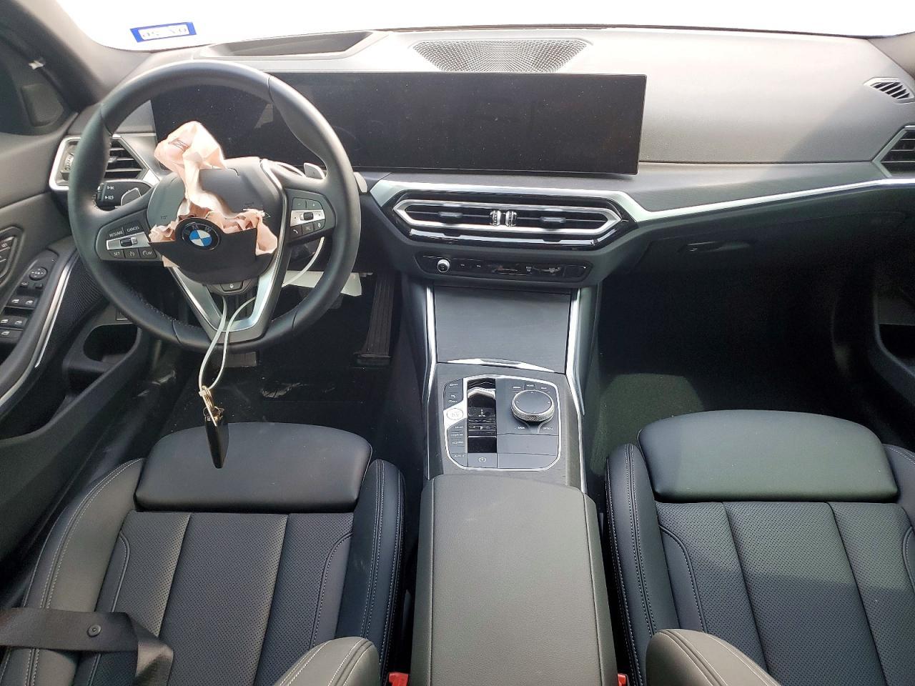 2024 BMW 330I - zdjęcie 8