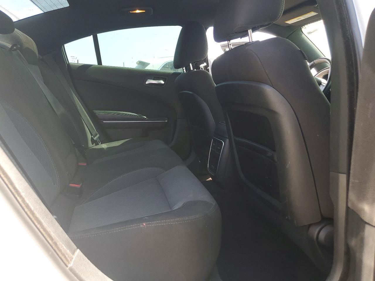 2017 Dodge Charger Se - zdjęcie 10