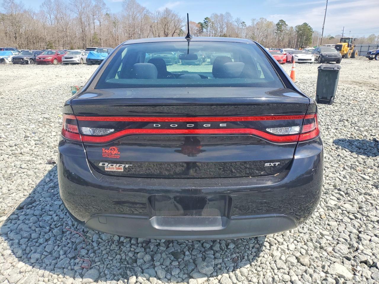 2016 Dodge Dart Sxt - zdjęcie 6