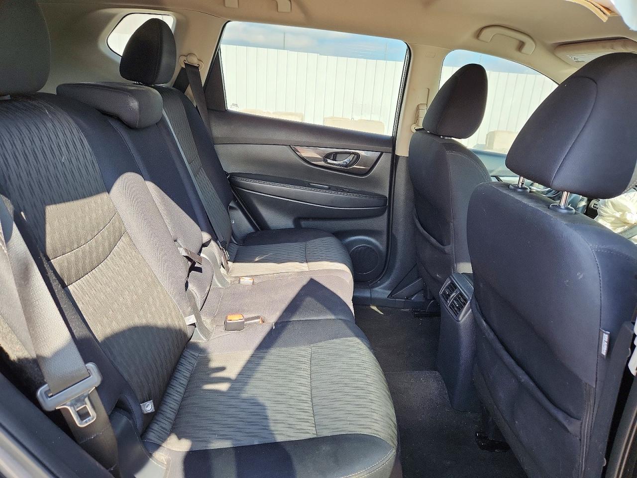 2018 Nissan Rogue S - zdjęcie 11