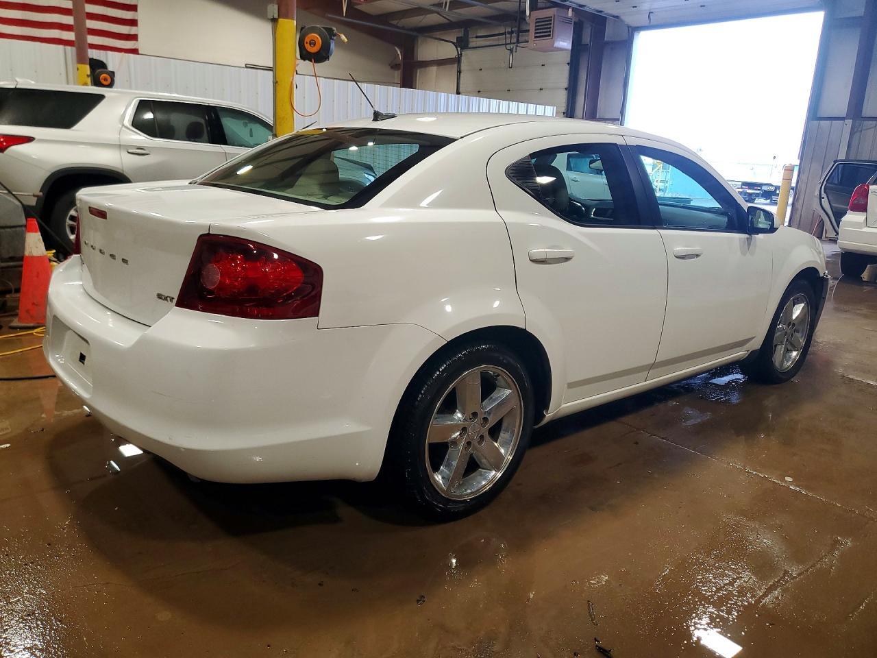 2014 Dodge Avenger Sxt - zdjęcie 3