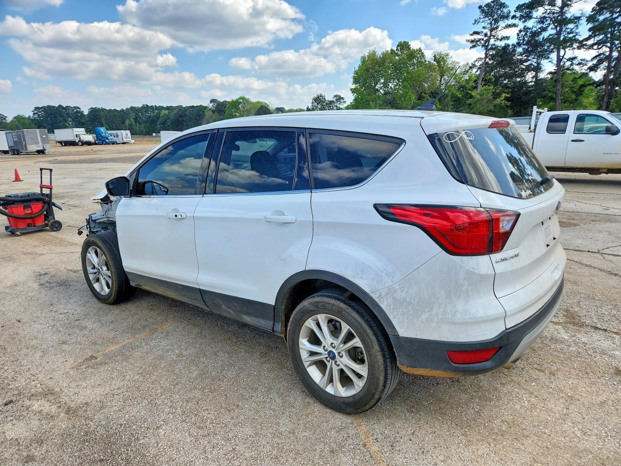 2019 Ford Escape Se - zdjęcie 2