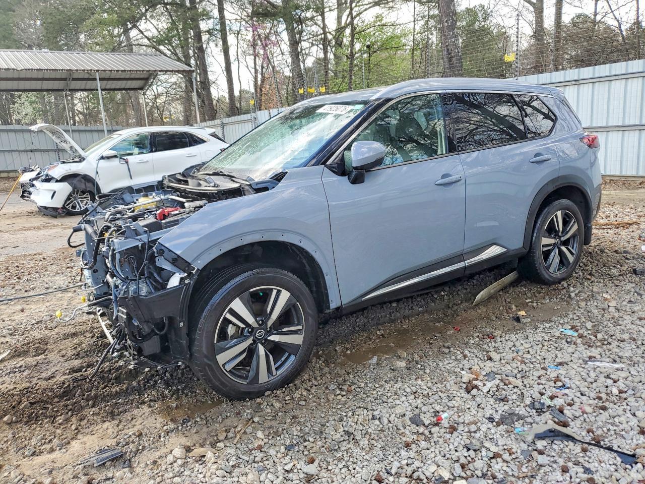 2021 Nissan Rogue Platinum - zdjęcie główne