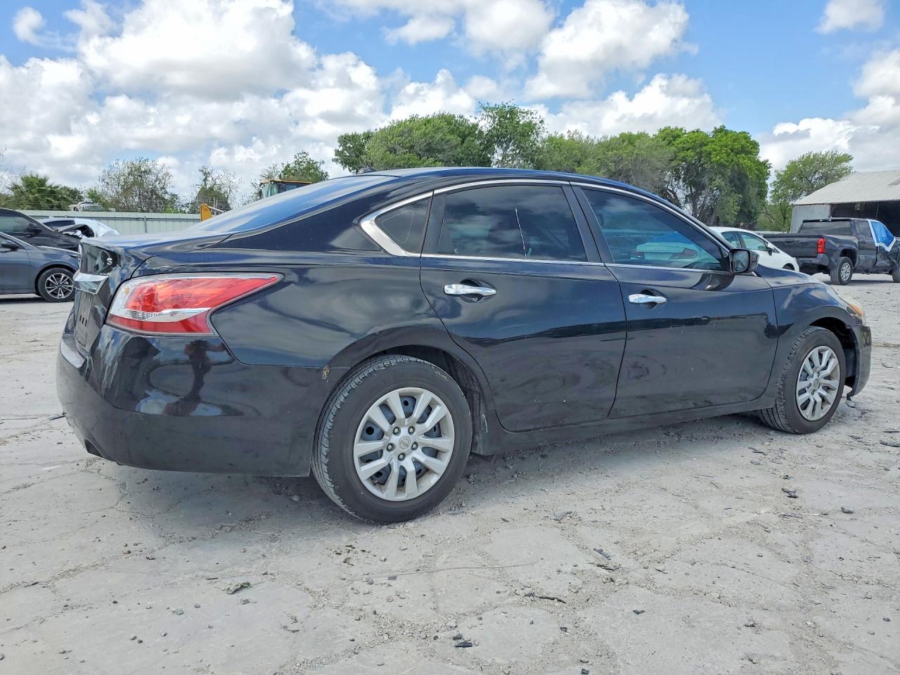 2015 Nissan Altima 2.5 S - zdjęcie 3