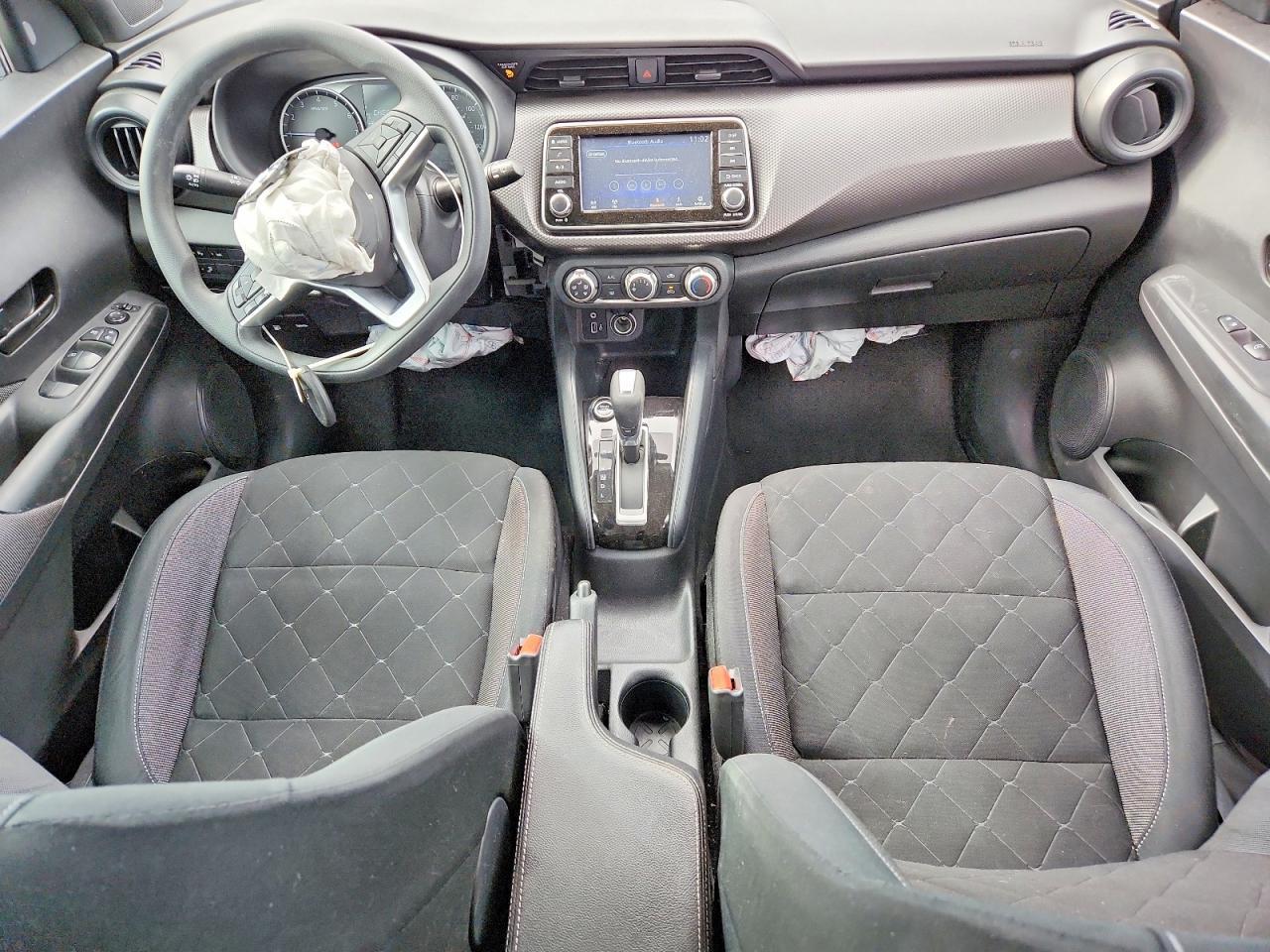 2020 Nissan Kicks S - zdjęcie 8