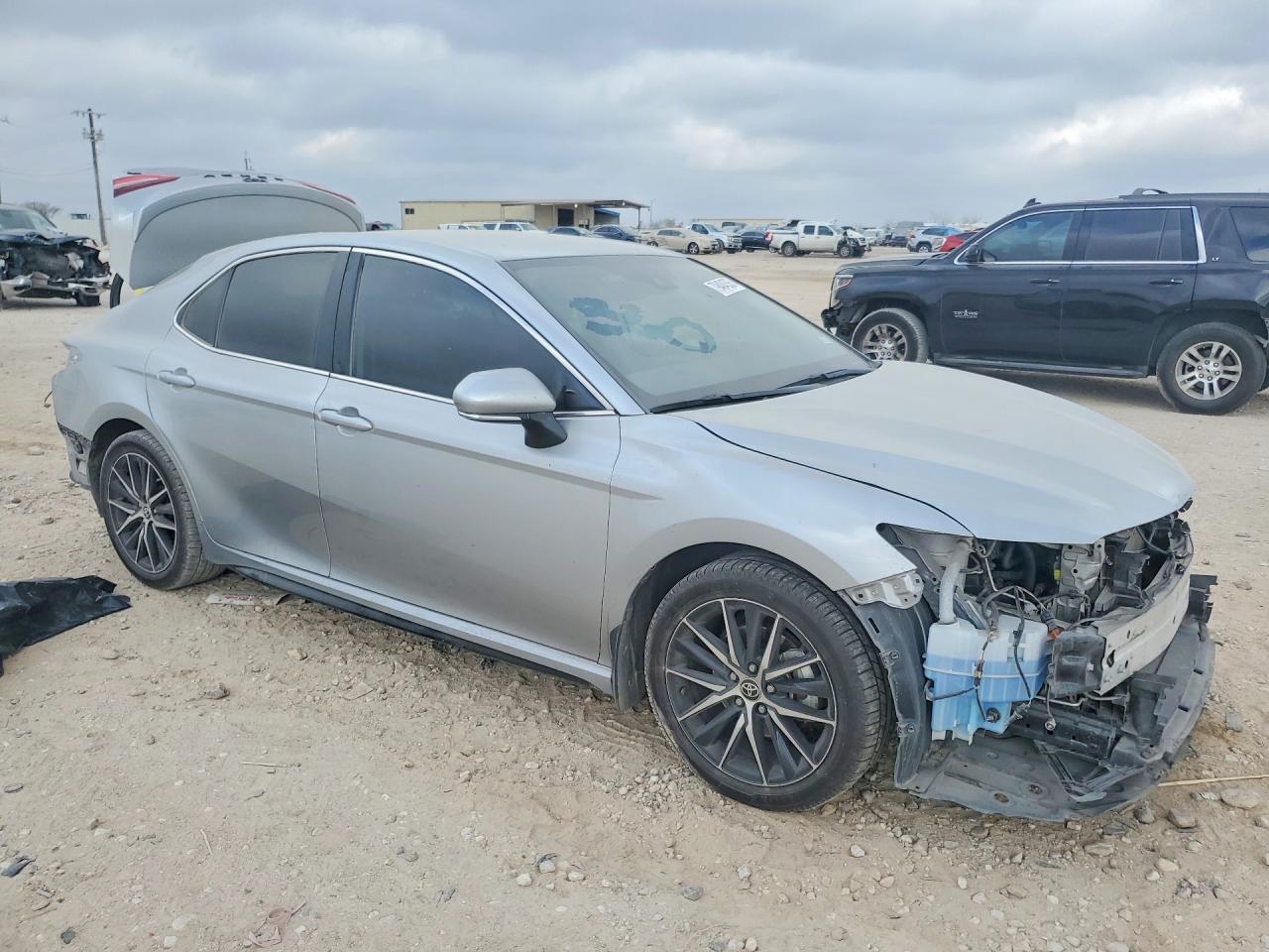 2022 Toyota Camry Se - zdjęcie 4