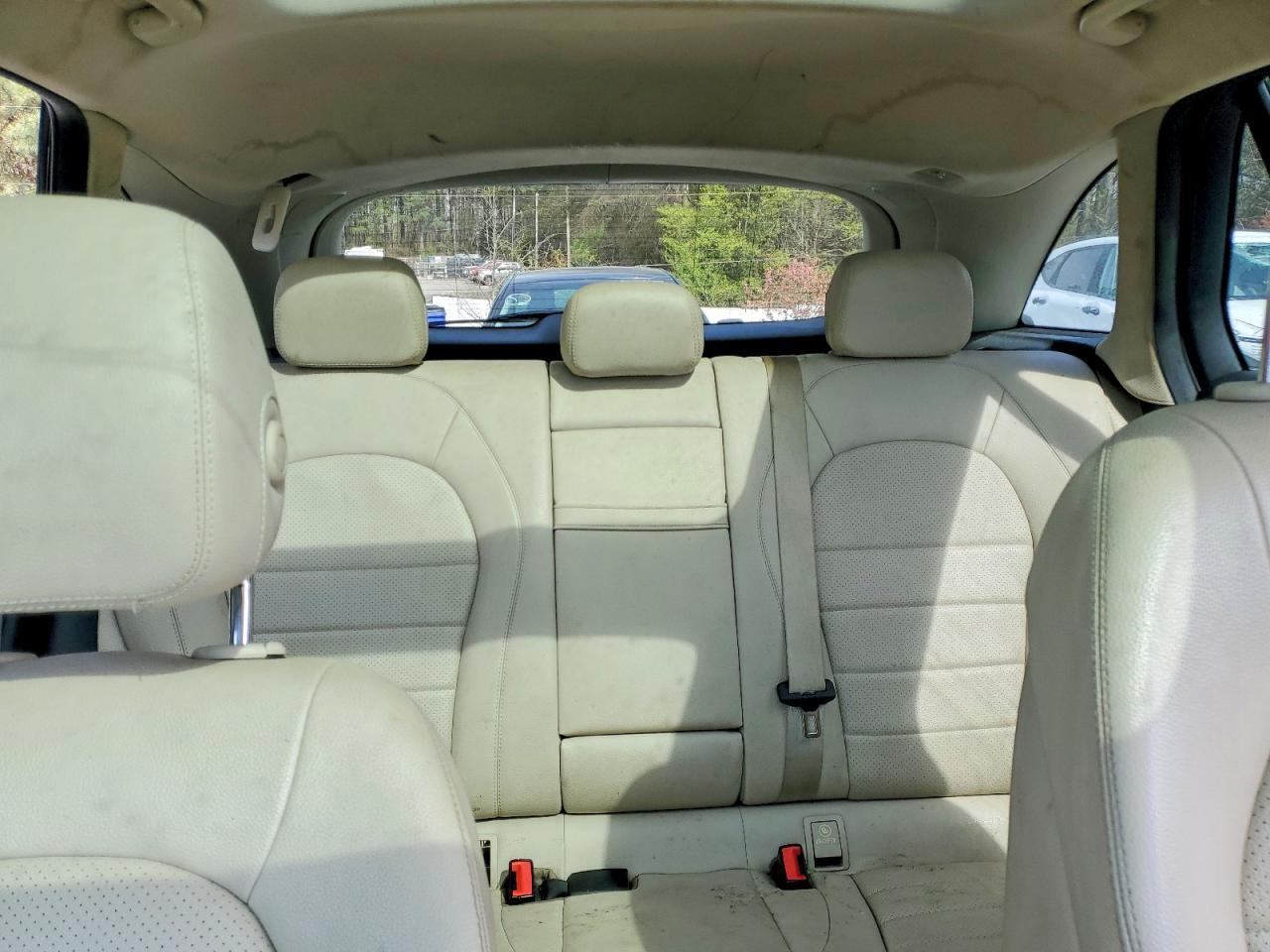 2017 Mercedes-Benz Glc 300 - zdjęcie 10