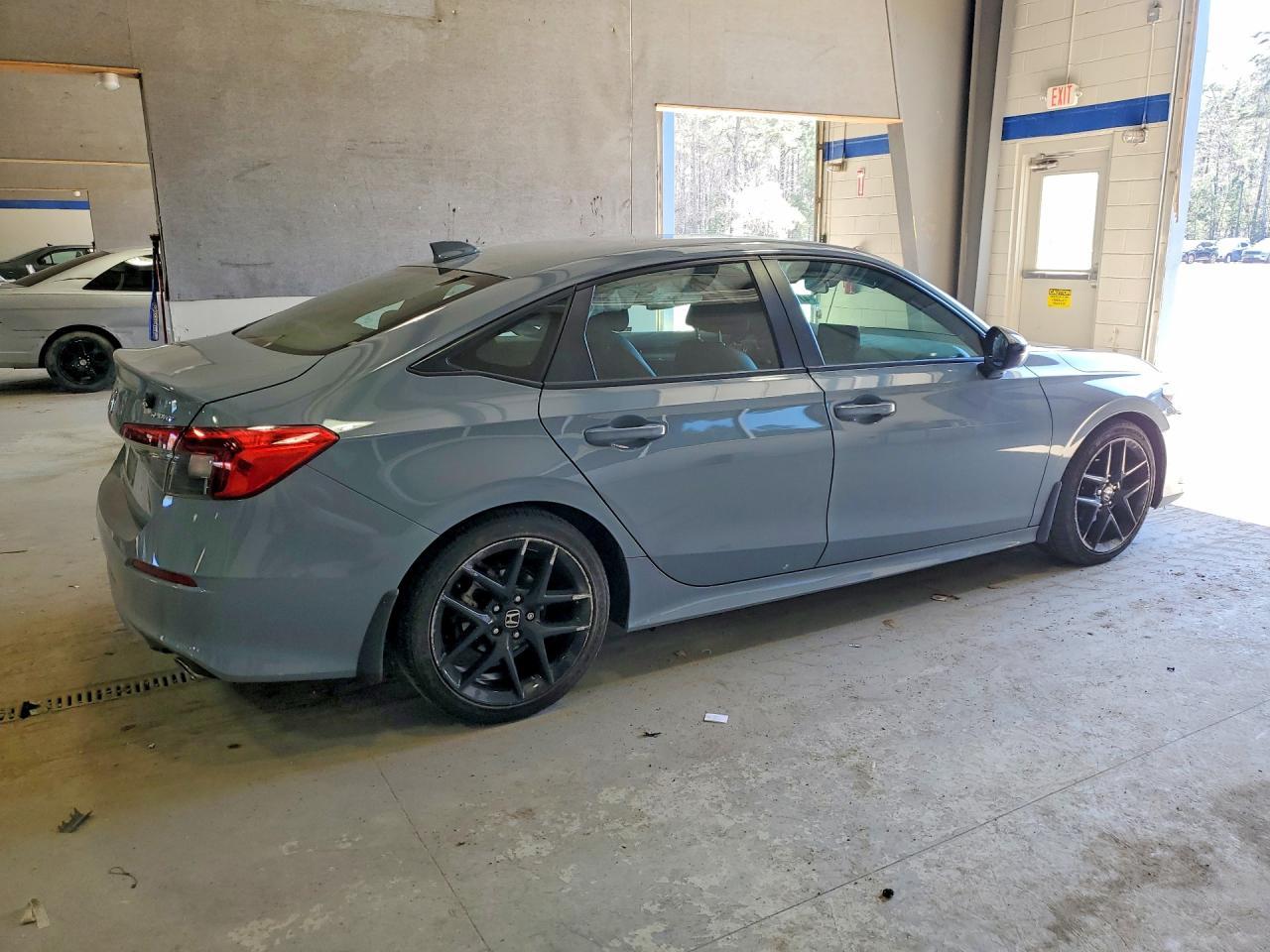 2023 Honda Civic Sport - zdjęcie 3