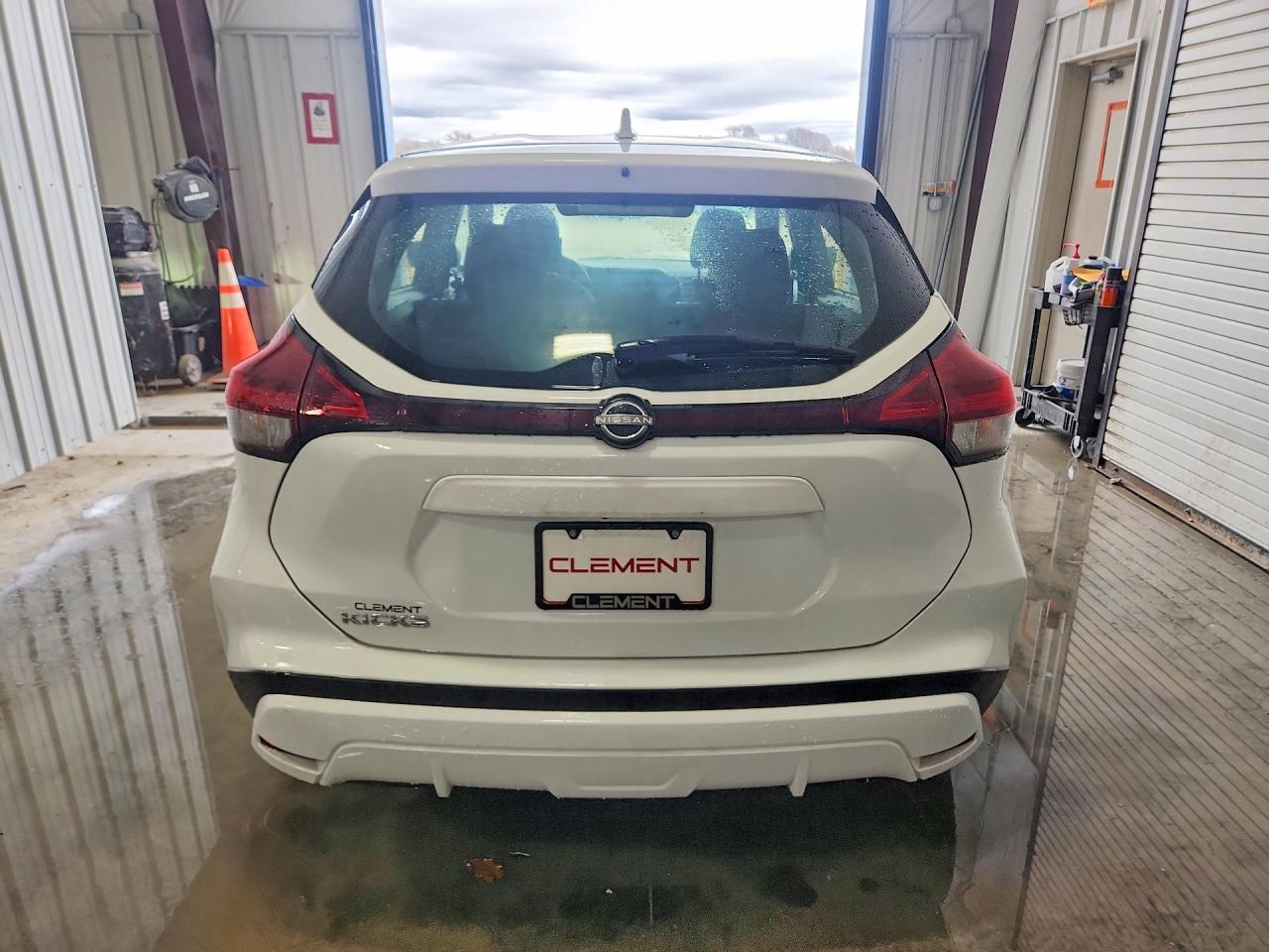 2022 Nissan Kicks S - zdjęcie 6