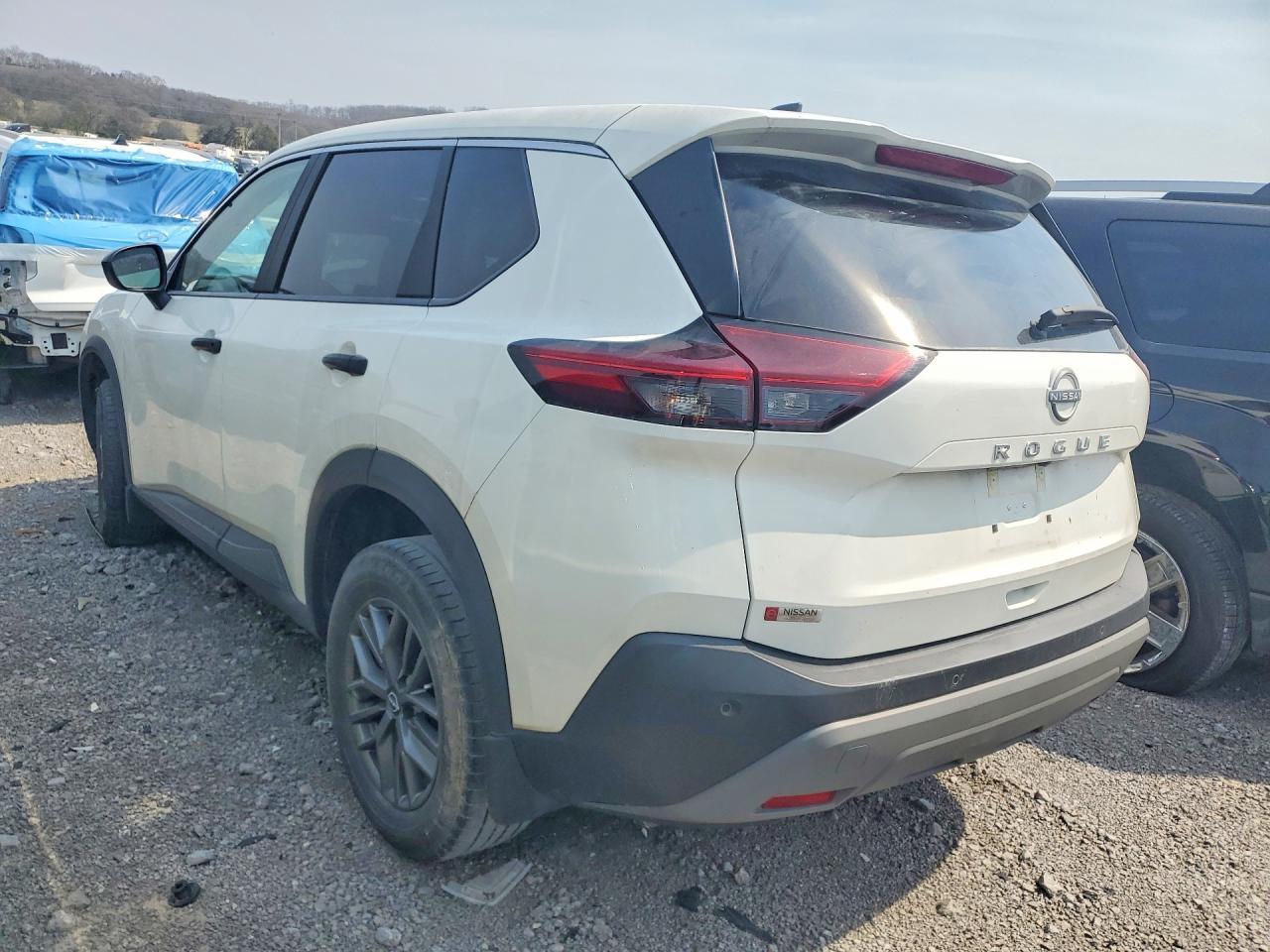 2023 Nissan Rogue S - zdjęcie 2