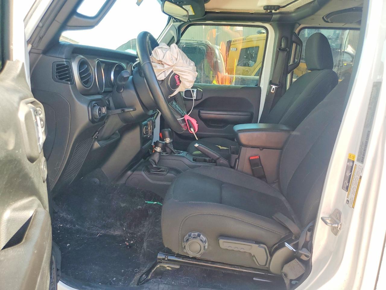 2020 Jeep Wrangler Unlimited Sport - zdjęcie 7