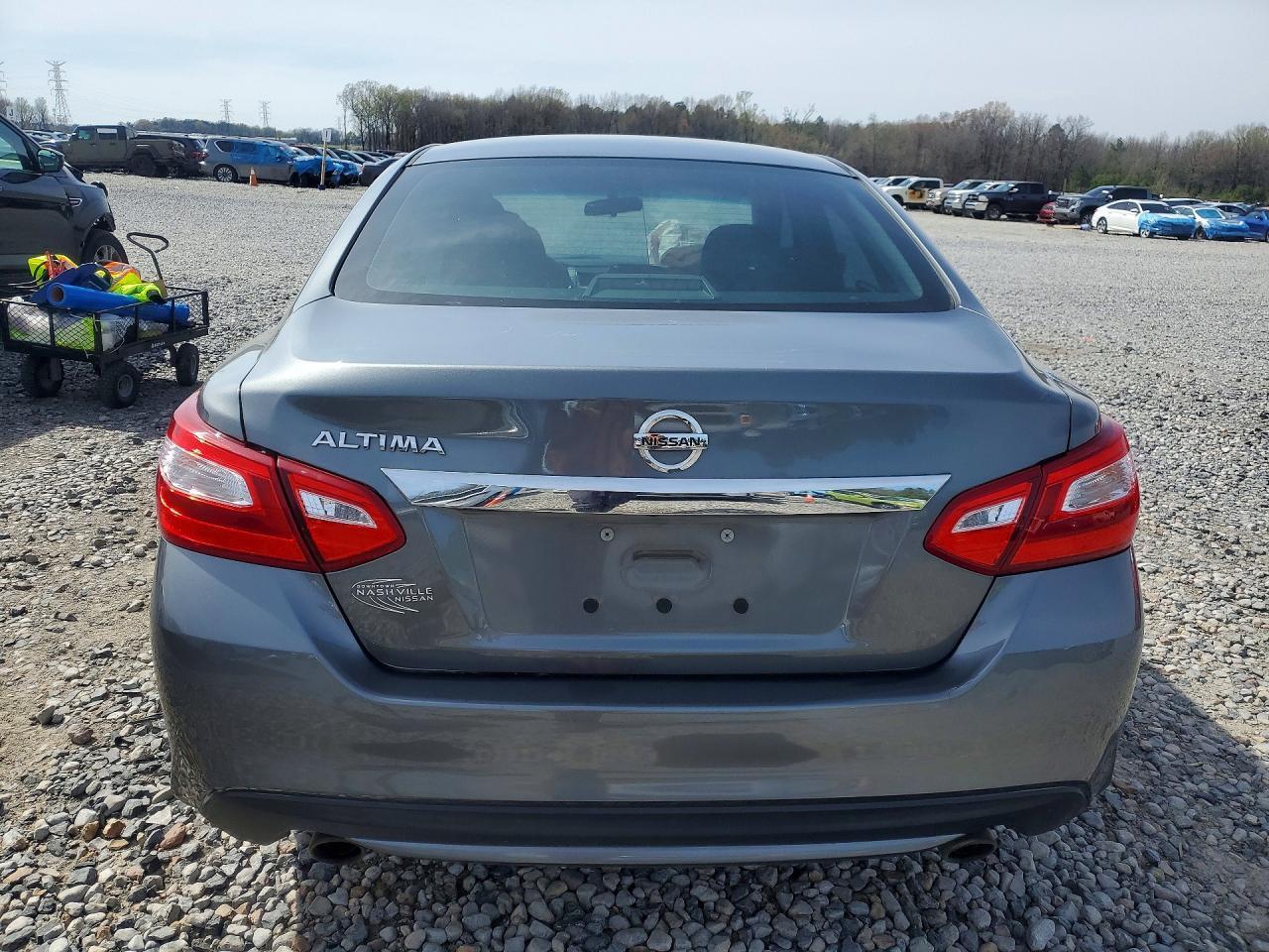 2017 Nissan Altima - zdjęcie 6