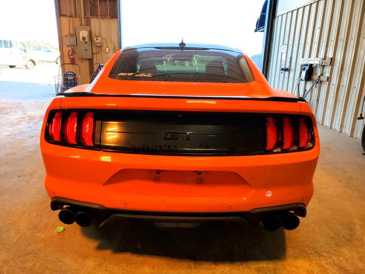 2020 Ford Mustang Gt - zdjęcie 6