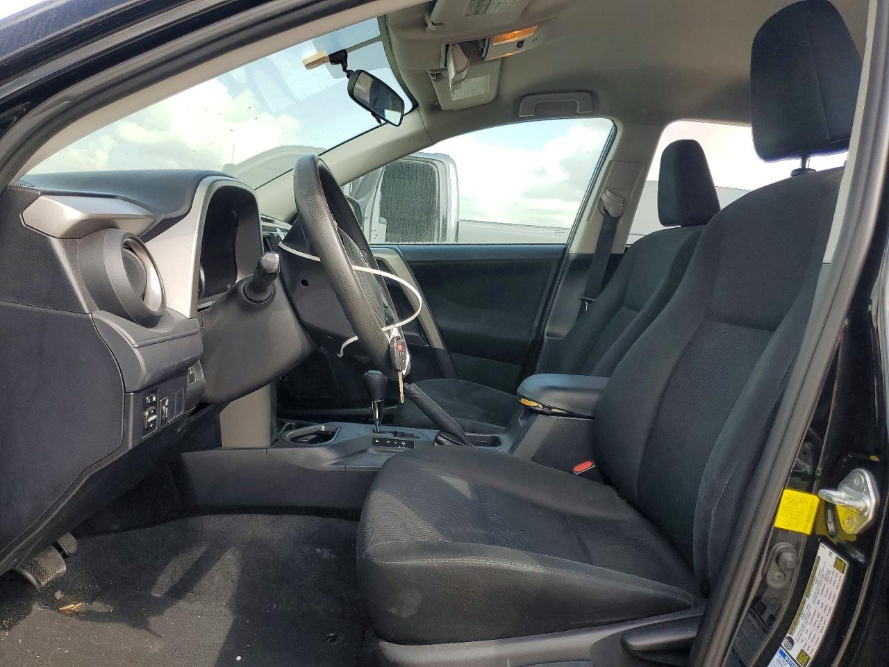 2016 Toyota Rav4 Le - zdjęcie 7