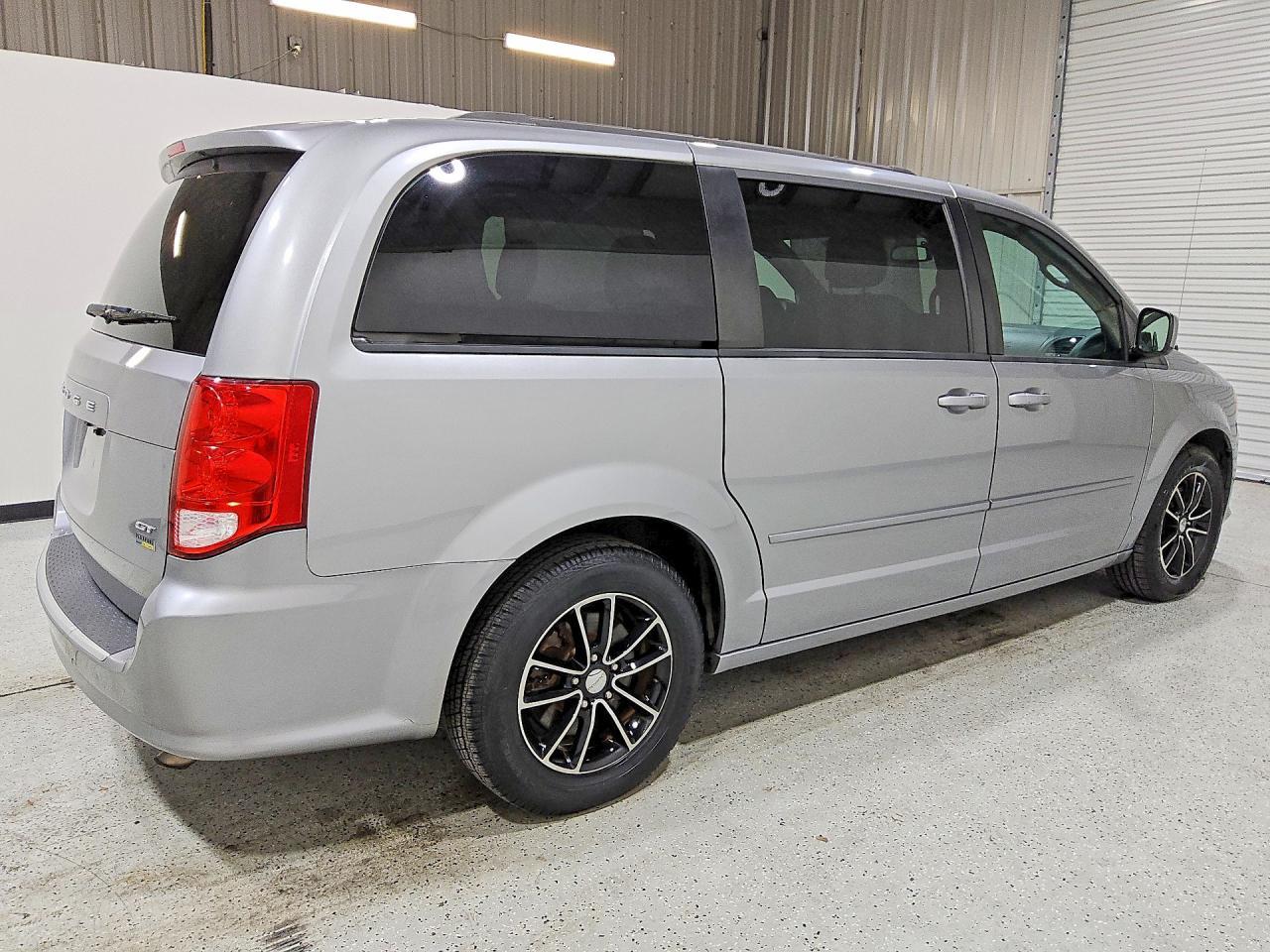 2017 Dodge Grand Caravan Gt - zdjęcie 3